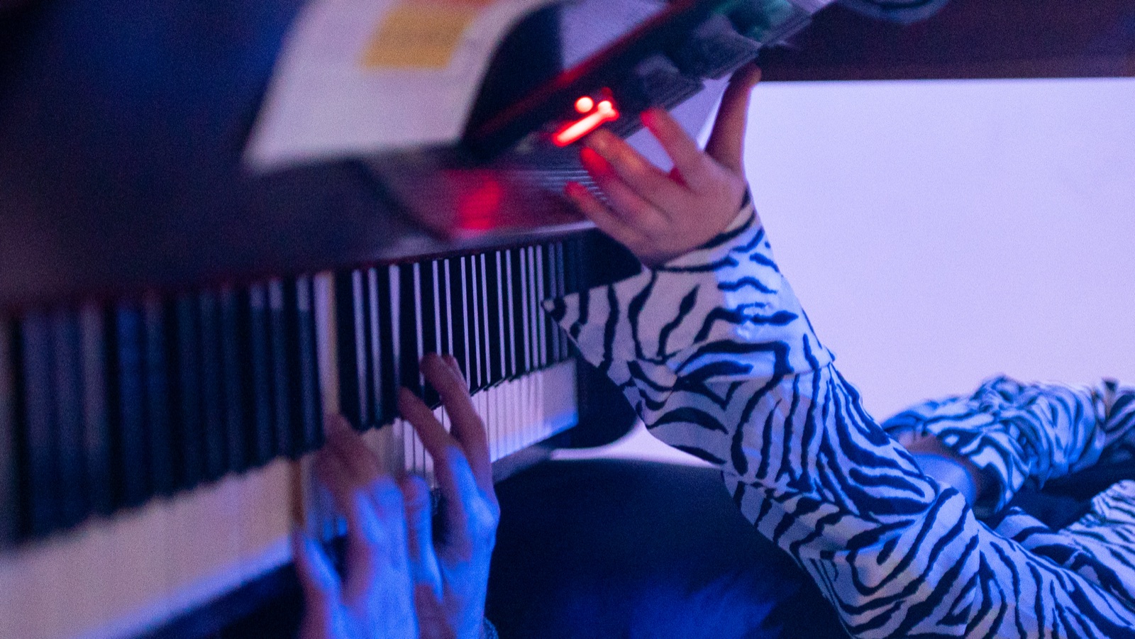 Rezonanse, audiovisual performance