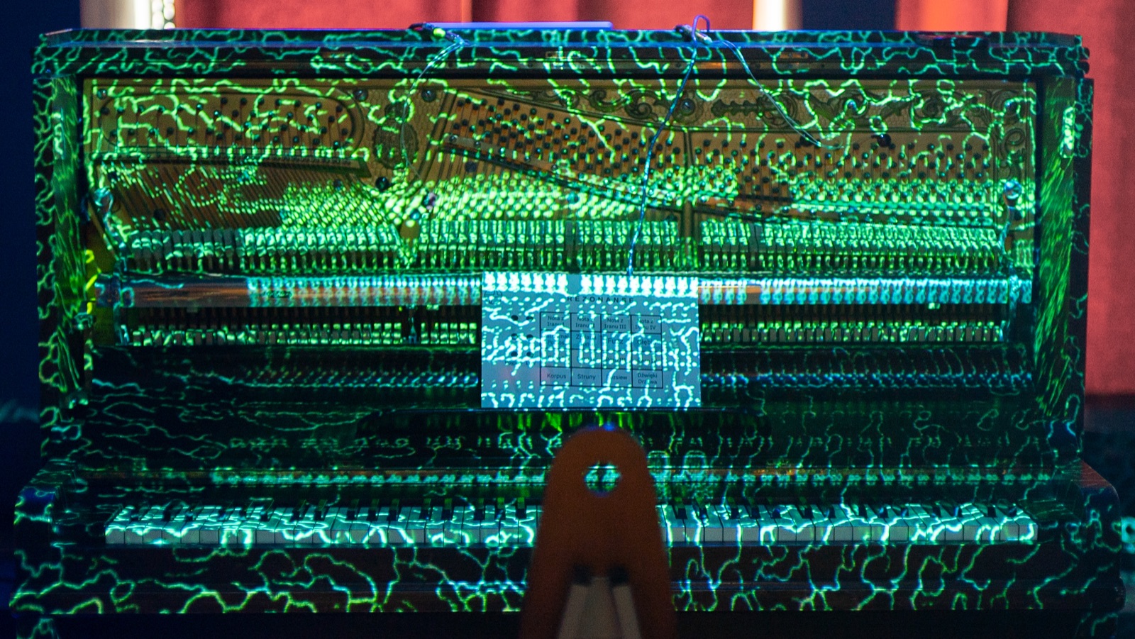 Rezonanse, audiovisual performance