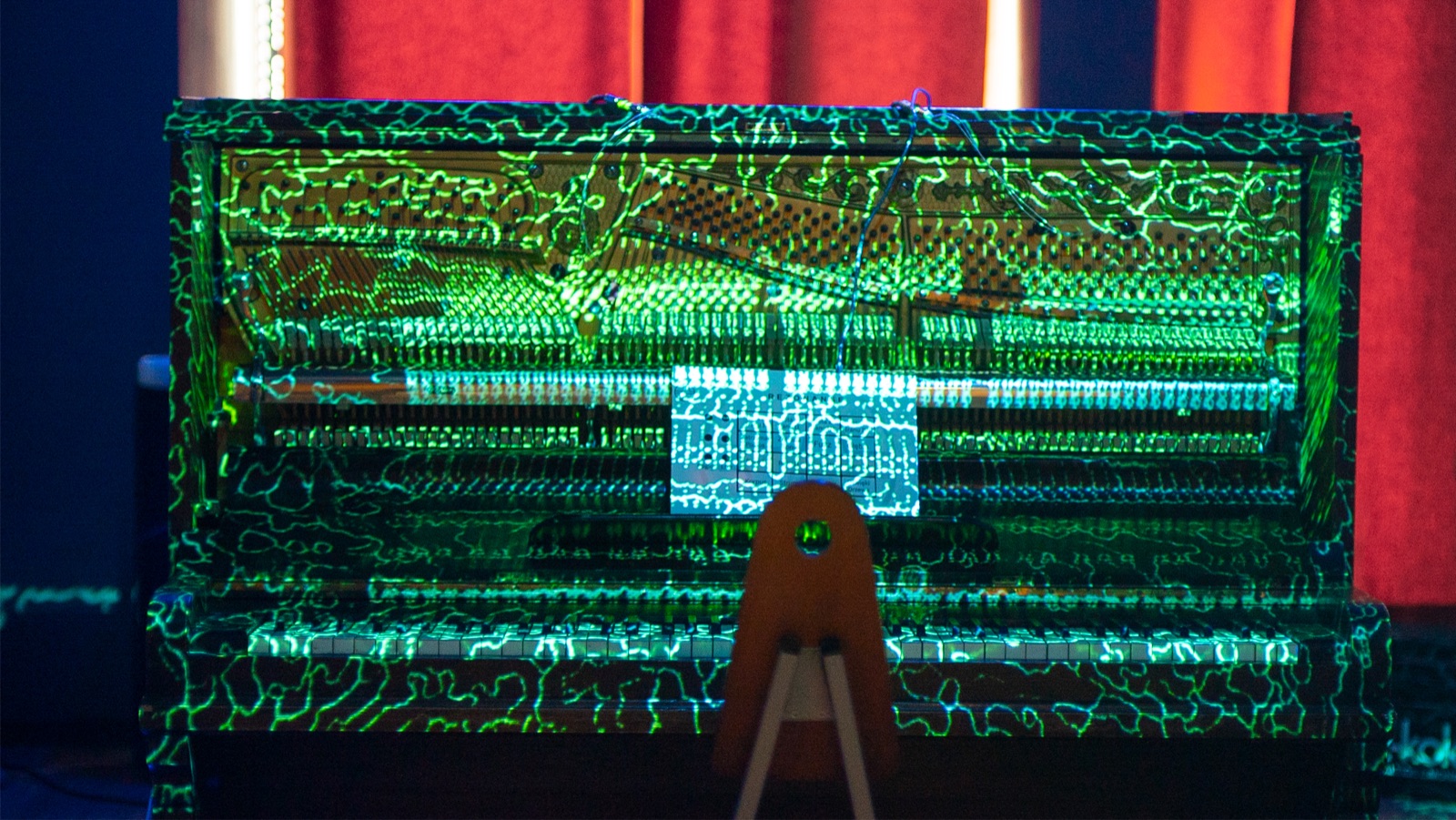 Rezonanse, audiovisual performance